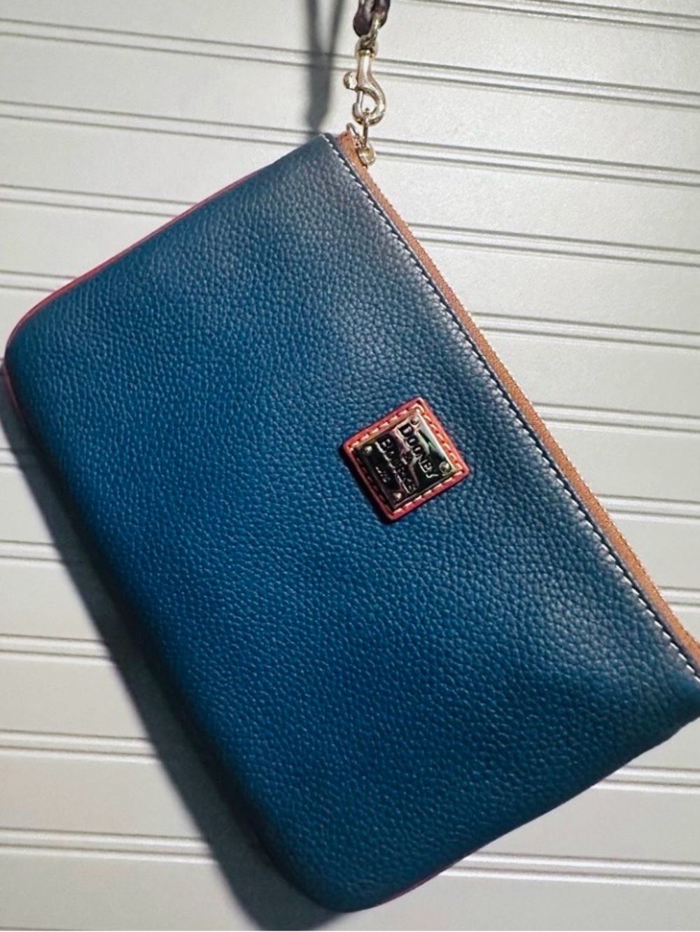 Dooney & Bourke Pebble Grain Leather Ella Wristlet NWOT MSRP: $218.00